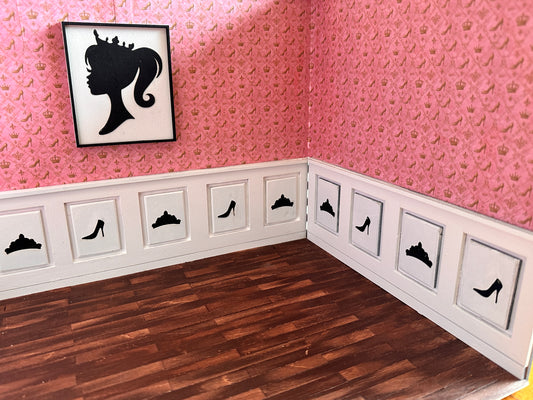 The Glamour Girl Room Box with wallpaper - 1:24 scale