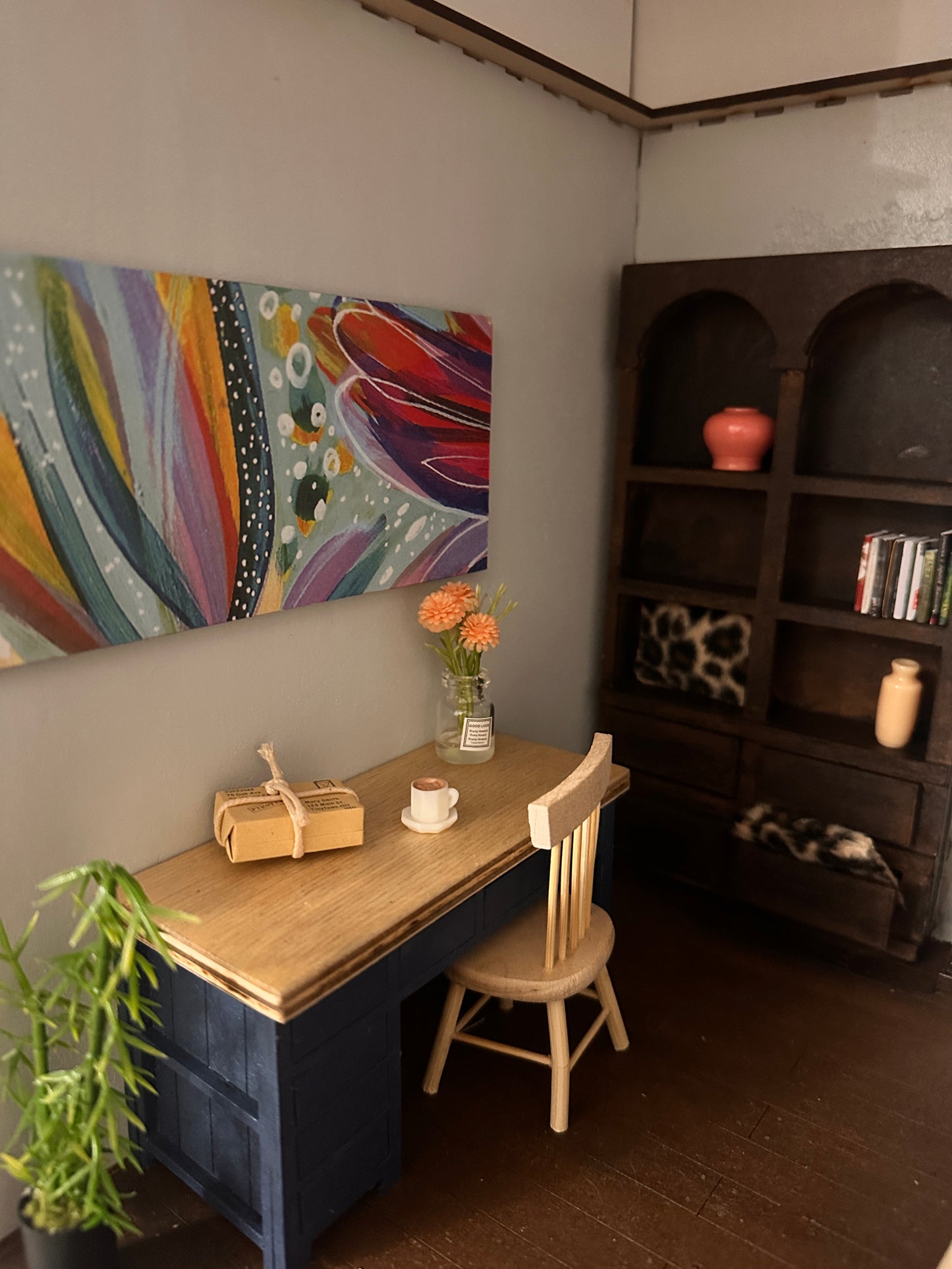 1:12 DIY Kit - Shaker Panel Computer desk with fixed drawers