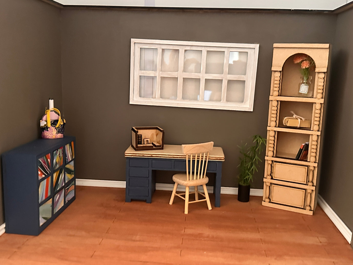 1:12 DIY Kit - Shaker Panel Computer desk with fixed drawers