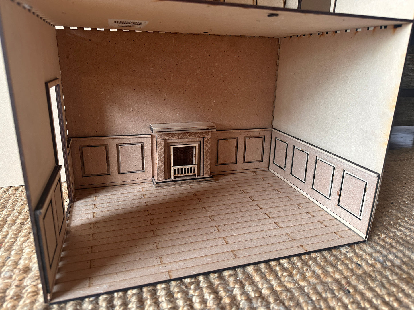 The Deluxe Bedroom Package - 1:24 Room box with fireplace and wall panels